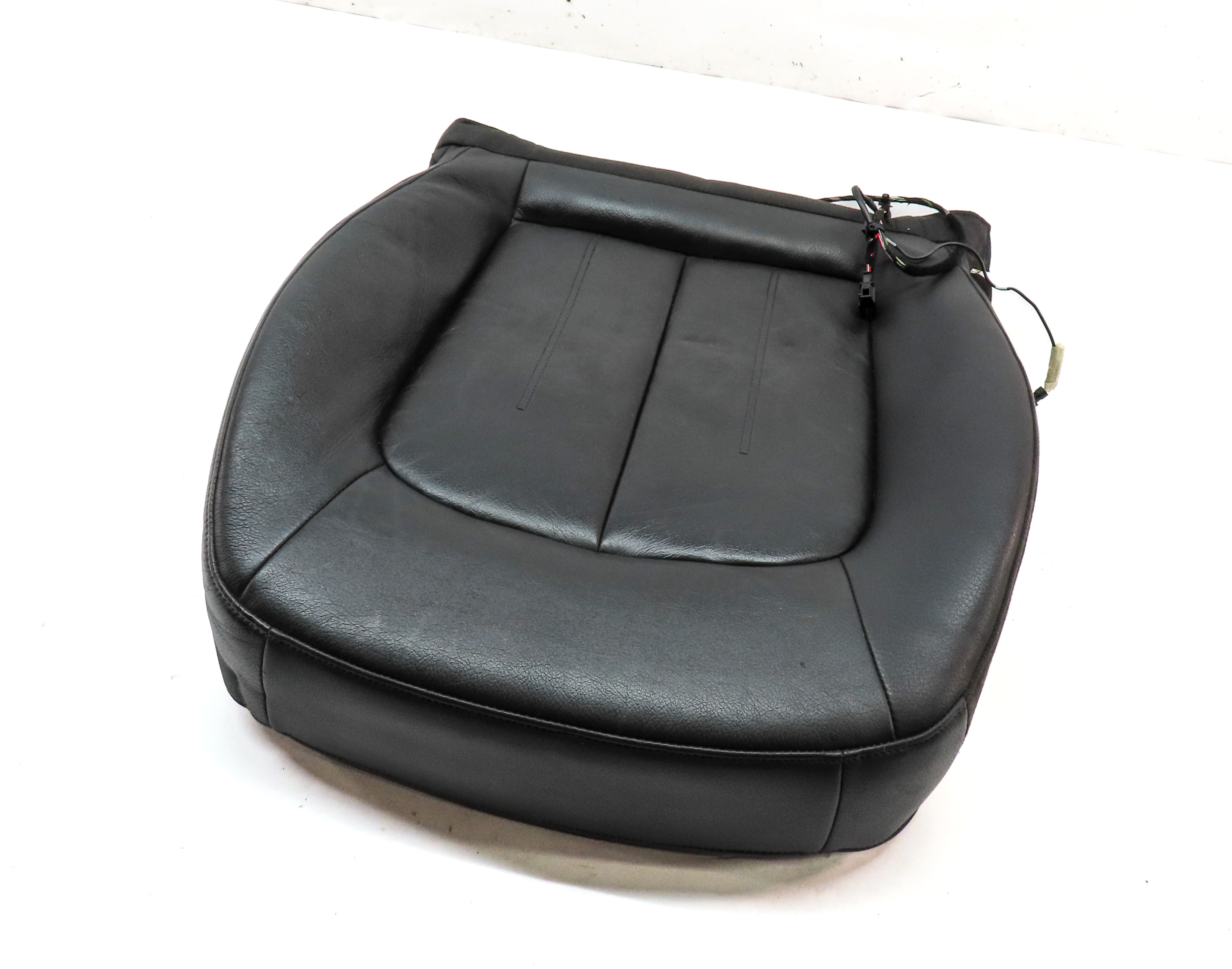 12 AUDI A6 (C7 4G) FRONT RIGHT PASSENGER HEATED MEMORY LOWER SEAT CUSHION(Black) — exact item pictured